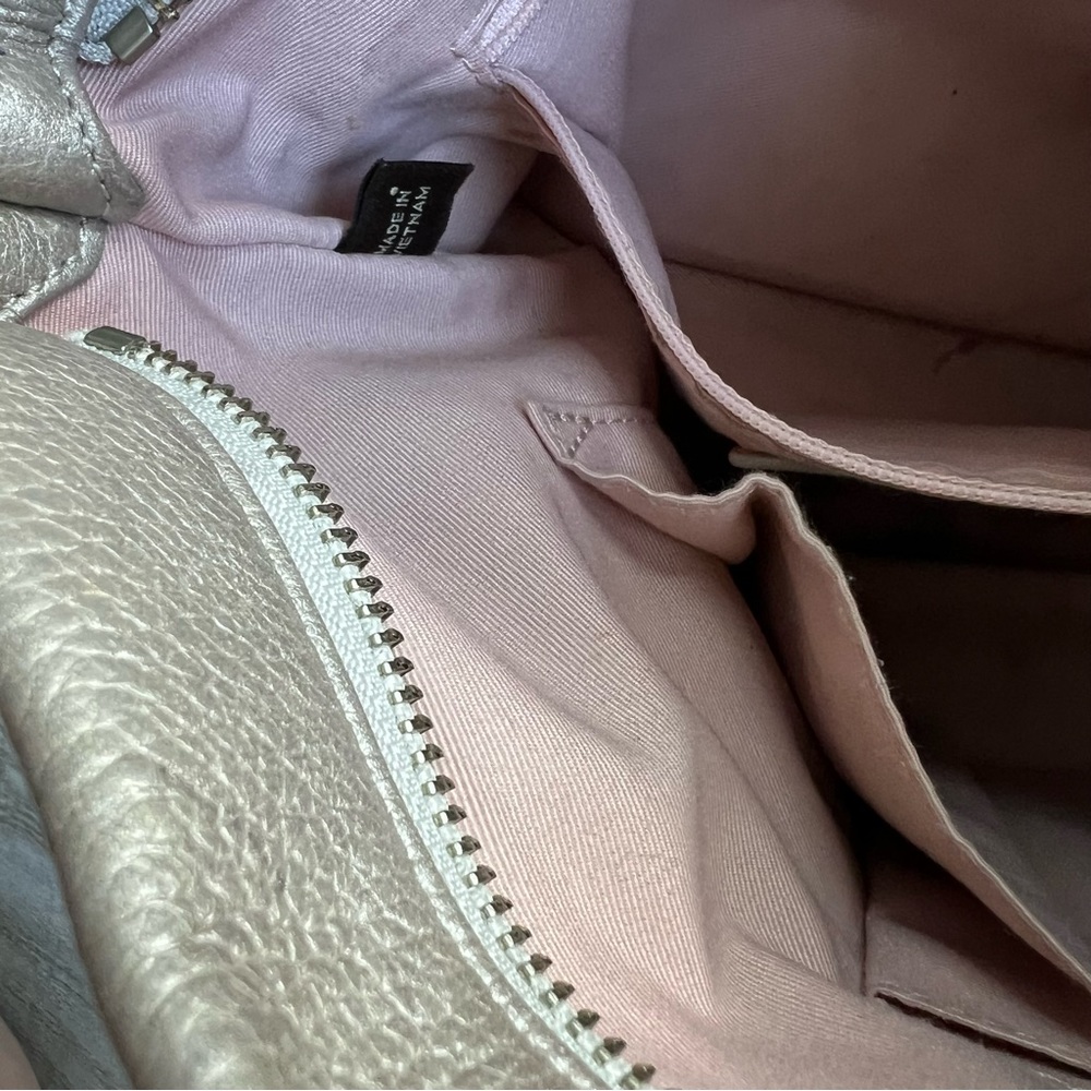 Coach metallic champagne silver pebbled leather chain duffle convertible handbag - Picture 11 of 13